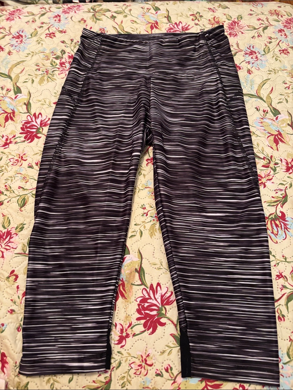 Bally Black & White Striped Athletic Capris